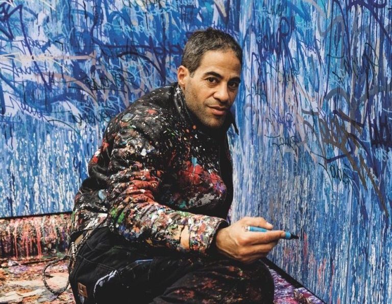 Portrait de l'artiste JonOne, présenté à H.D Galerie, 45 Rue Vivienne, Paris 2 Portrait de l'artiste JonOne, présenté à H.D Galerie, 45 Rue Vivienne, Paris 2