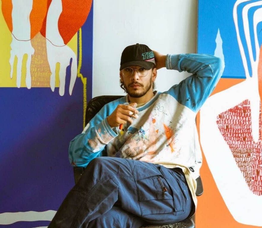 Portrait de Silvio Mildo, exposition Diary of madaman, Mai 2025, H.D Galerie, 45 Rue Vivienne, Paris 2. 