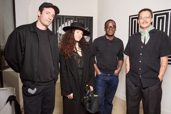 Les artistes au vernissage Ophelia Jacarini, Hamza Djelassi, L'Atlas et Gaillard lors du vernissage de Gravity