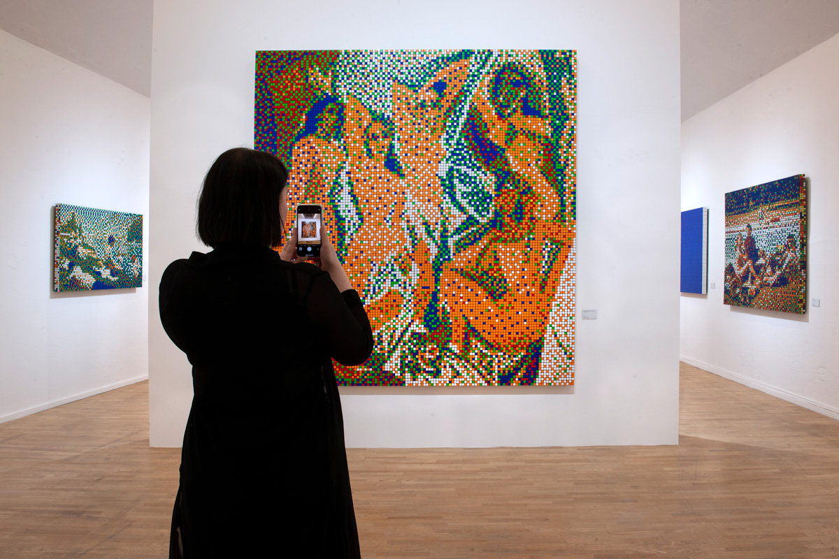 Œuvre Rubikcubist d’Invader réalisée avec des Rubik’s Cubes