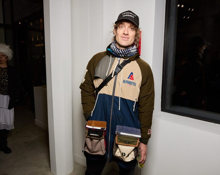 Invités au vernissage, exposition Naître à soi, Xavier de Vilmorin, Xavier de Vilmorin, H.D Galerie, Paris, 45 Rue Vivienne, Paris 2