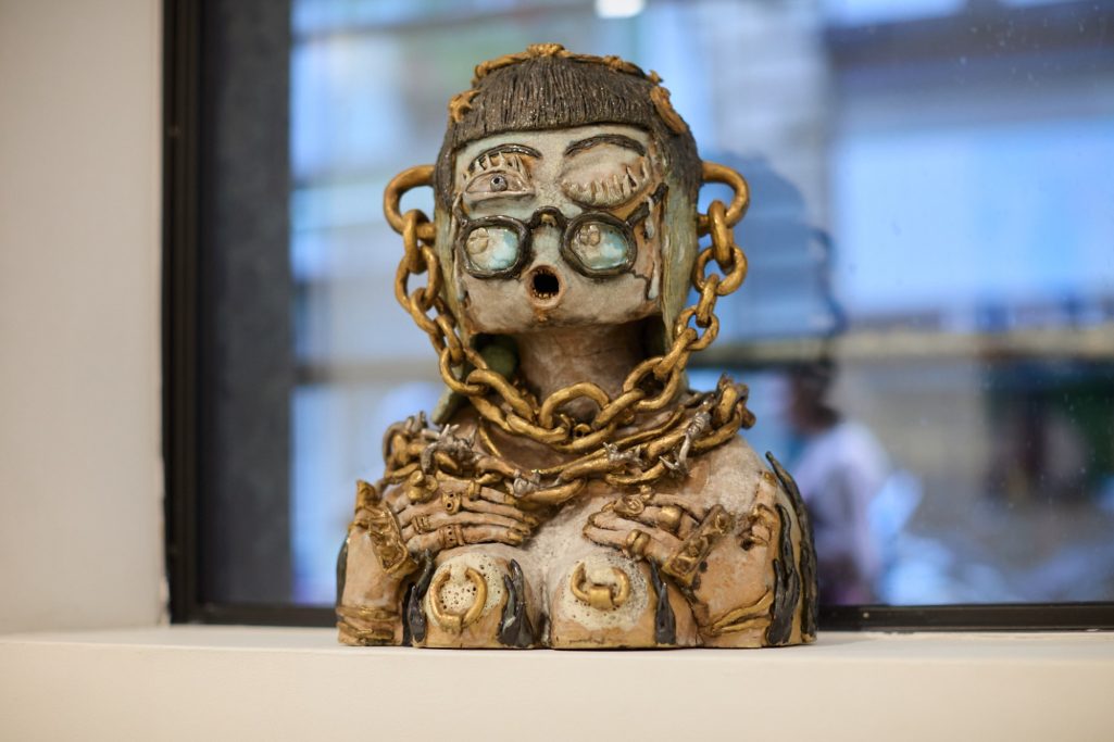 Théo Ouaki, Chained Wink, Exposition "Paris - Marseille", Juin 2025, Présentée à H.D Galerie, 45 Rue Vivienne, Paris 2 Théo Ouaki, Chained Wink, Exposition "Paris - Marseille", Juin 2025, Présentée à H.D Galerie, 45 Rue Vivienne, Paris 2