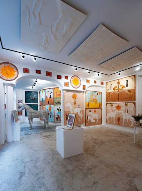 Vue de l'exposition Soleil d'hiver de Rizz Riz Rizz chez H.D Galerie à Paris
