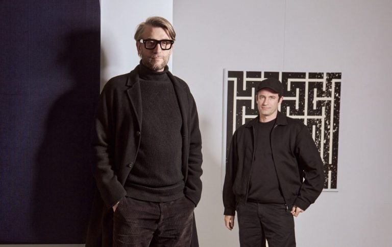 Découvrez Gravity, l'exposition de L'Atlas et Alex Kuznetsov chez H.D Galerie à Paris, du 2 avril au 2 mai 2026.