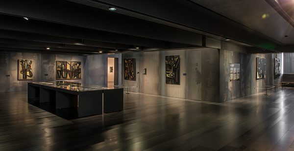 Pierre Soulages - Exposition Les Soulages, Centre Pompidou - 2009